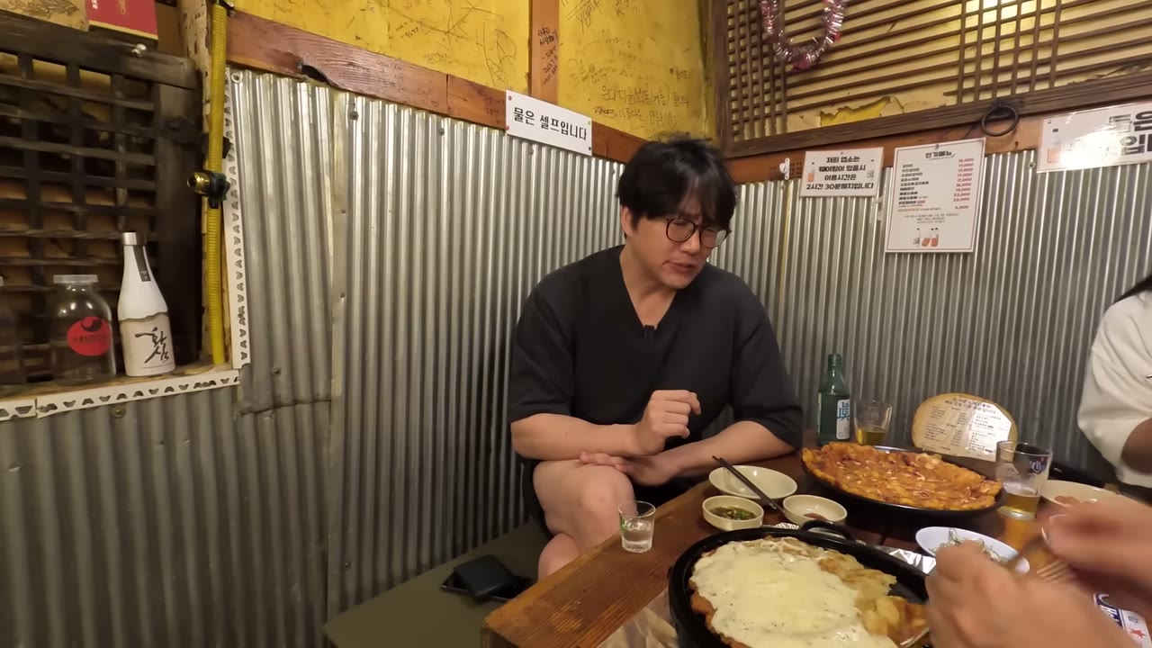 철판 위에서 익는 전