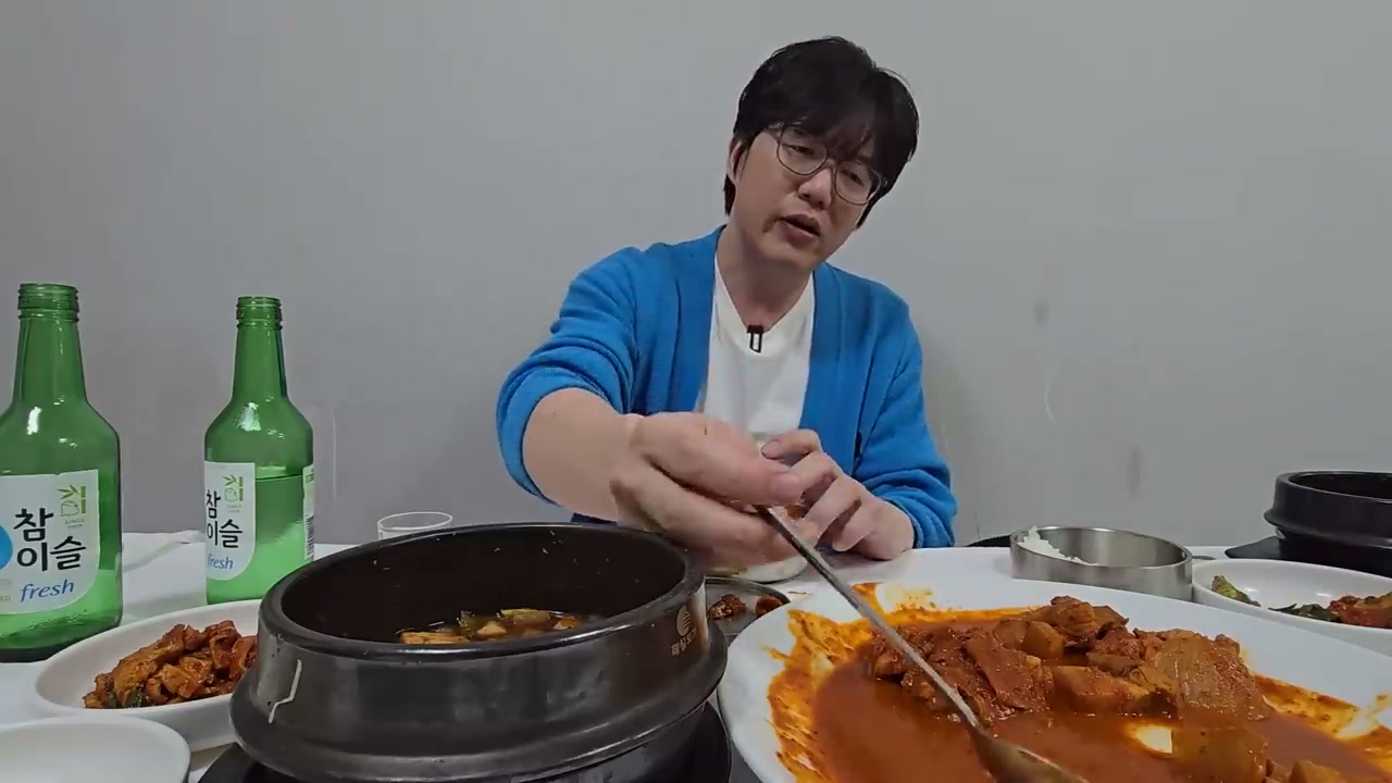전골은 끓여 가며 마지막까지 먹는다