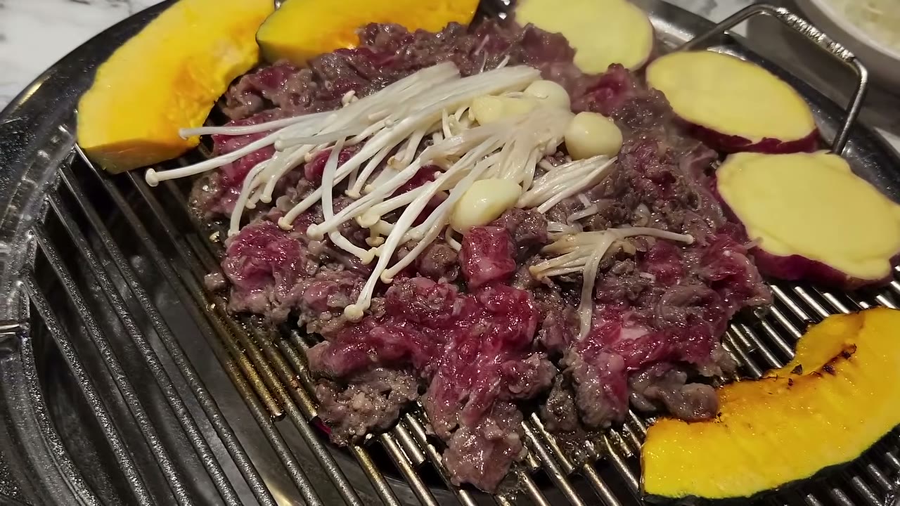 석쇠에 펴서 굽는 언양불고기