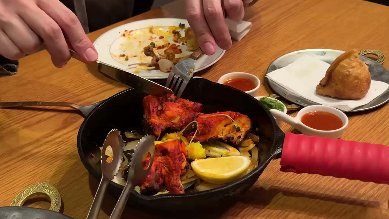 화덕에 구운 탄두리 치킨