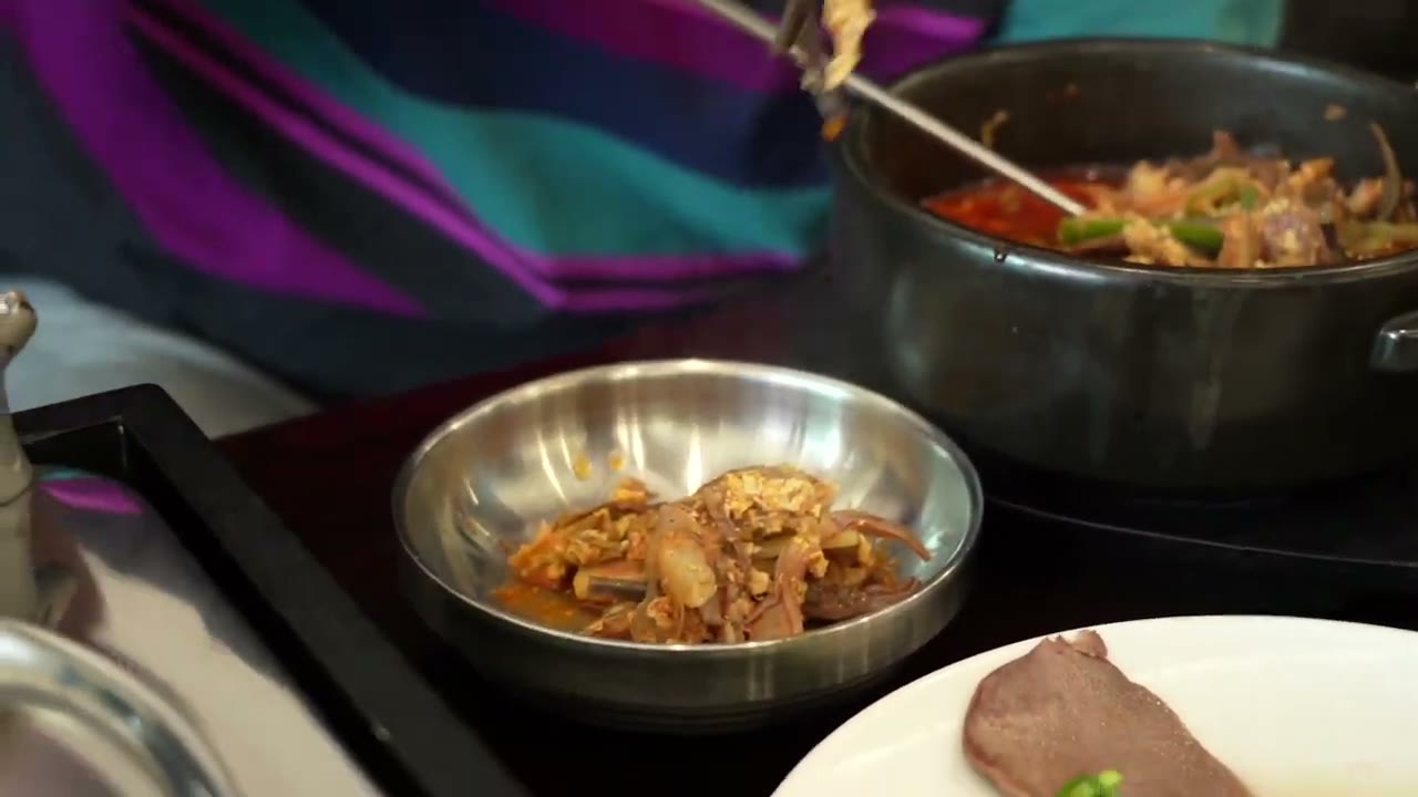 냄비에 끓여 내는 고기 요리